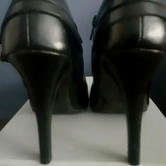 Fioni Black Leather Ankle Booties - Picture 4 of 5